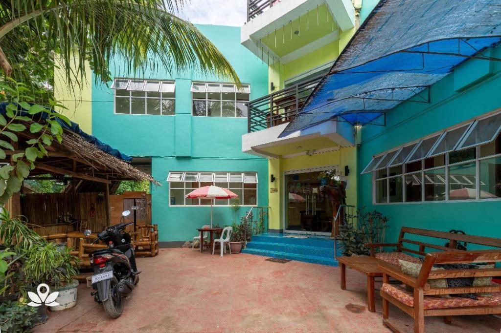 Ezy Stay Puerto Princesa Tiniguiban Eksteriør billede